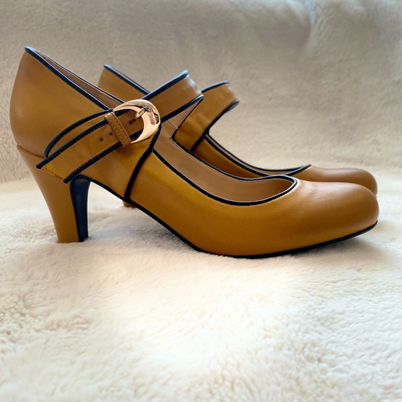 Women’s Fashion Shoes Size 10 NWT - Picture 1 of 10